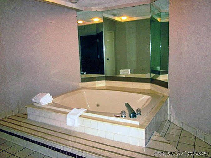 Smokies Inn & Suites Kodak Bagian luar foto